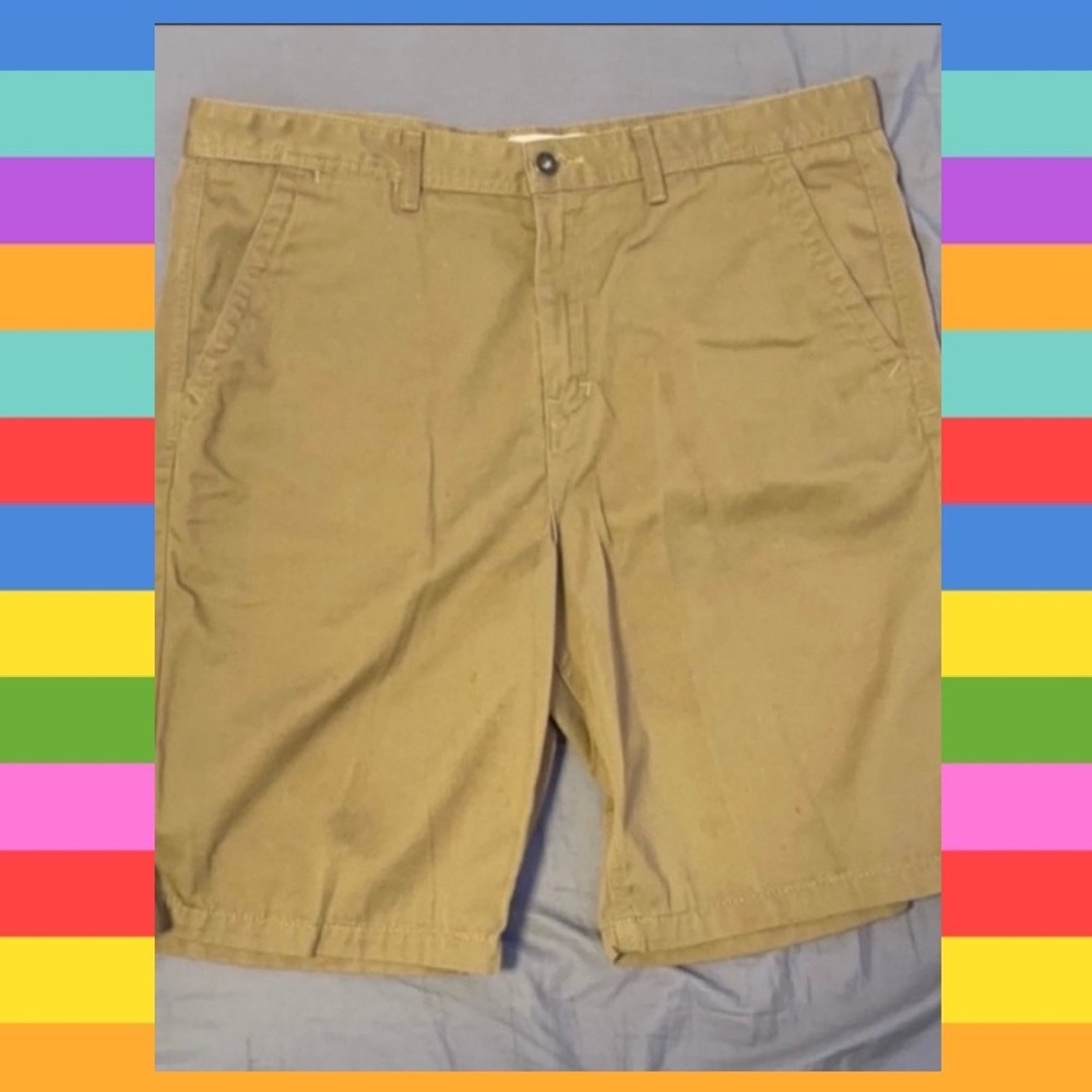 🎉HPx2🎉 Khaki men’s shorts. 💥FINAL PRICE💥
